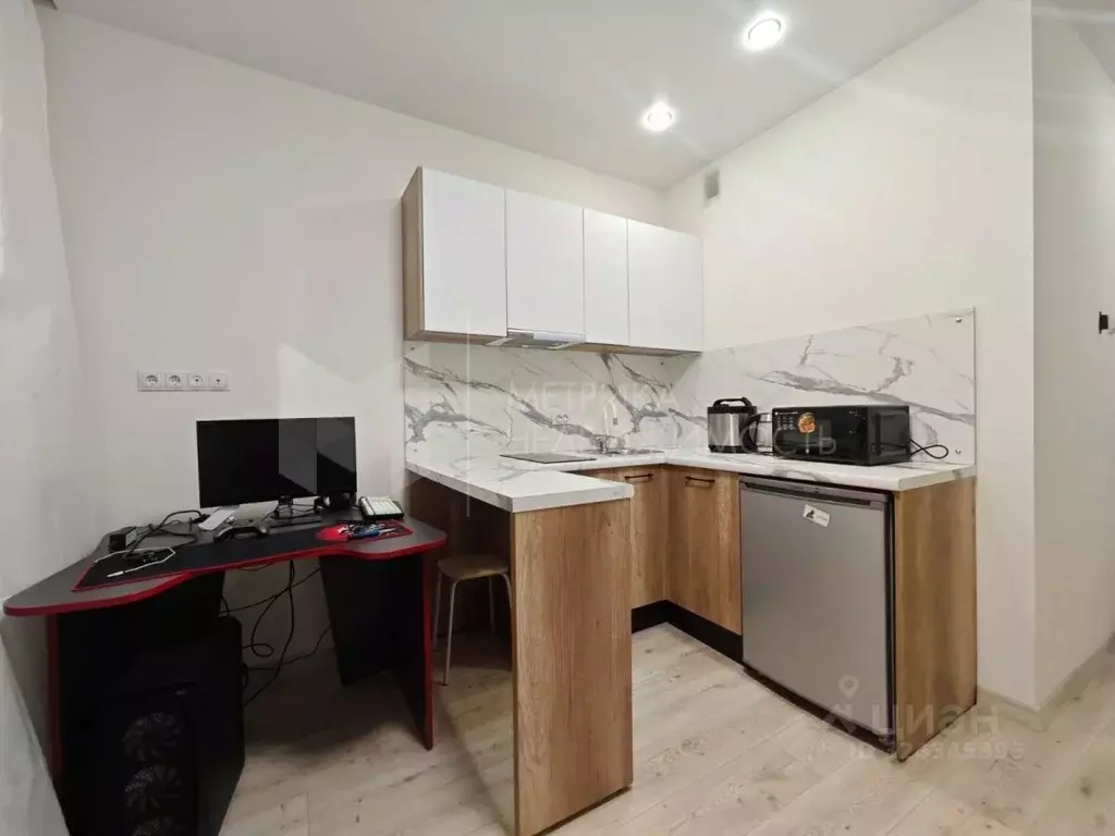 Студия Тюменская область, Тюмень ул. Андрея Кореневского, 7 (20.8 м) - Фото 1