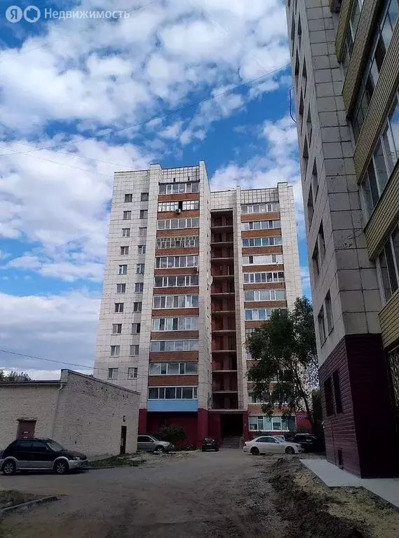 3-комнатная квартира: Тюмень, улица Монтажников, 2 (62.8 м) - Фото 1