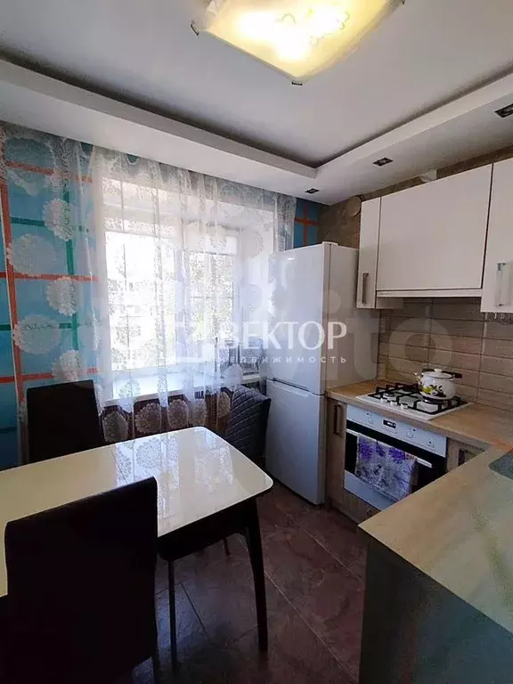1-к. квартира, 31 м, 5/5 эт. - Фото 1