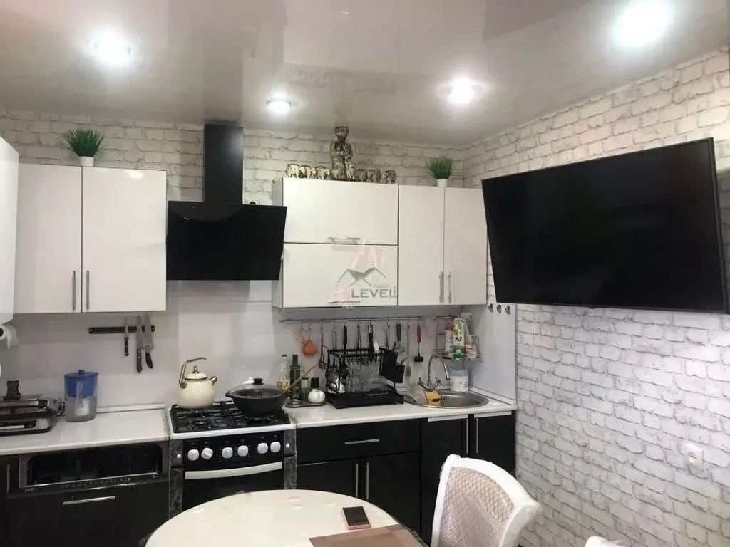 3-к кв. Саратовская область, Энгельс ул. Менделеева, 15 (71.7 м) - Фото 2