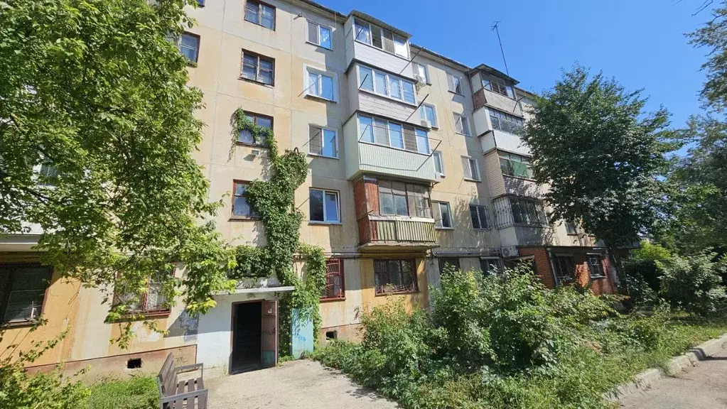 2-к кв. Крым, Керчь ул. Юных Ленинцев, 21 (57.8 м) - Фото 1