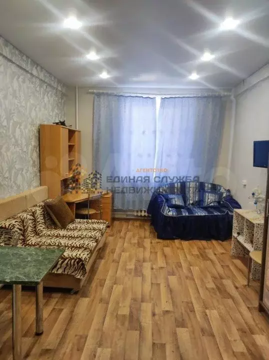 Комната 20 м в 4-к., 2/3 эт. - Фото 0