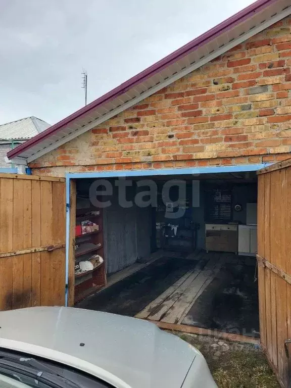Дом в Белгородская область, Валуйский муниципальный округ, с. ... - Фото 1