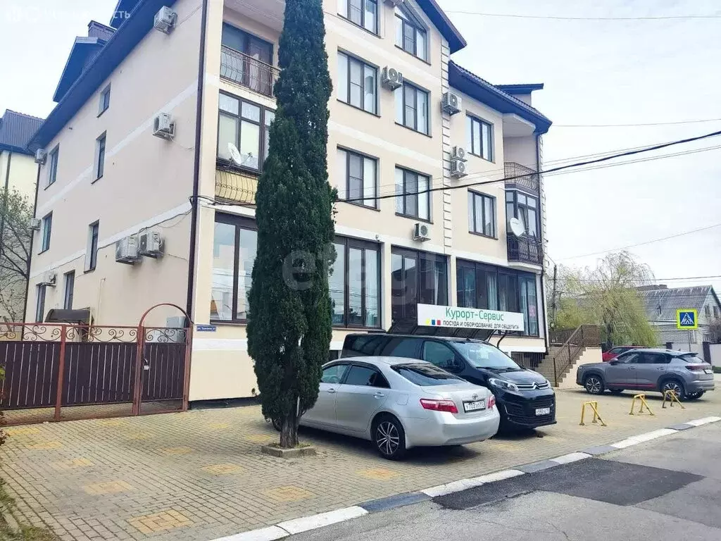 2-комнатная квартира: Геленджик, улица Толстого, 51 (61 м) - Фото 0