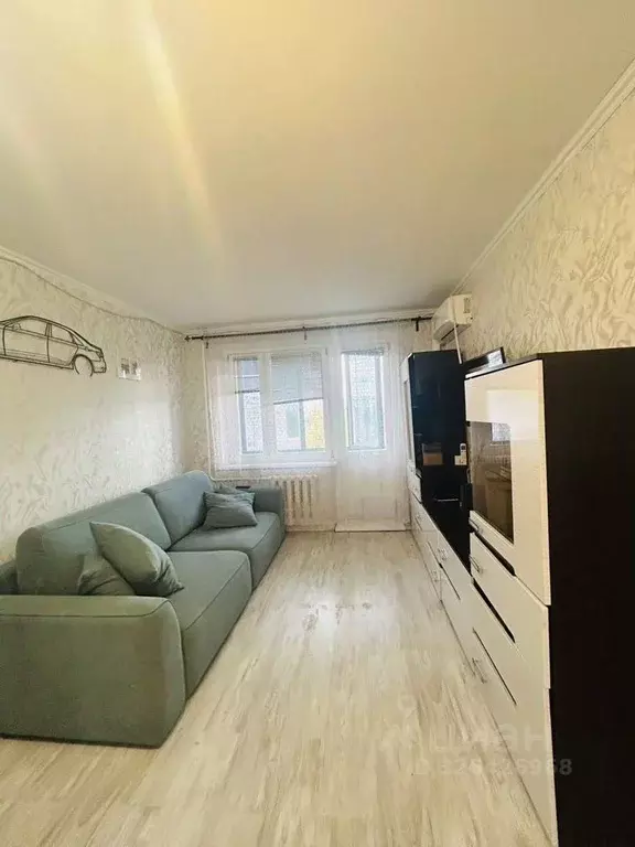 1-к кв. Московская область, Серпухов Оборонная ул., 9 (36.0 м) - Фото 1