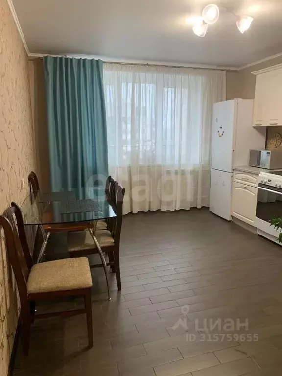 2-к кв. Тюменская область, Тюмень Широтная ул., 100к4 (67.0 м) - Фото 0