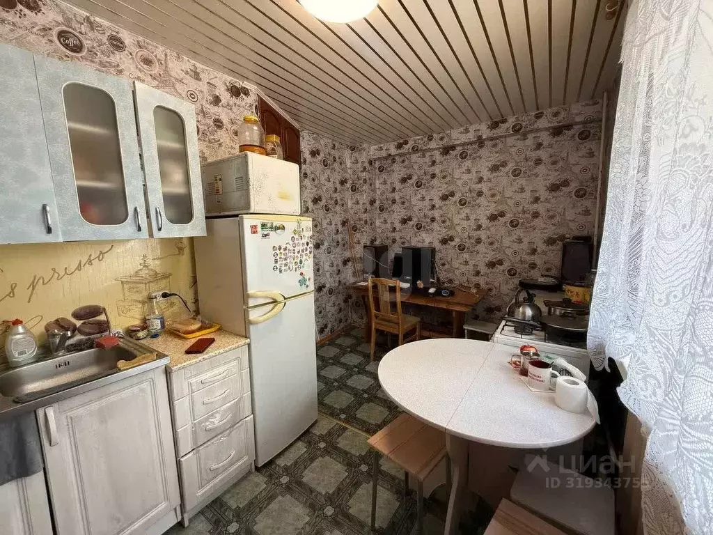 3-к кв. Вологодская область, Великий Устюг пл. Коммуны, 6 (48.5 м) - Фото 2