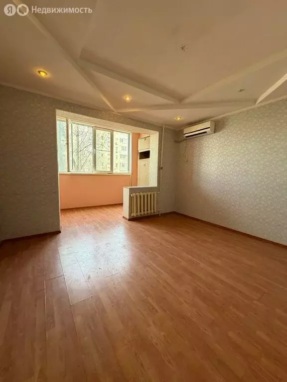 3-комнатная квартира: Астрахань, улица Бориса Алексеева, 67к1 (66.4 м) - Фото 1