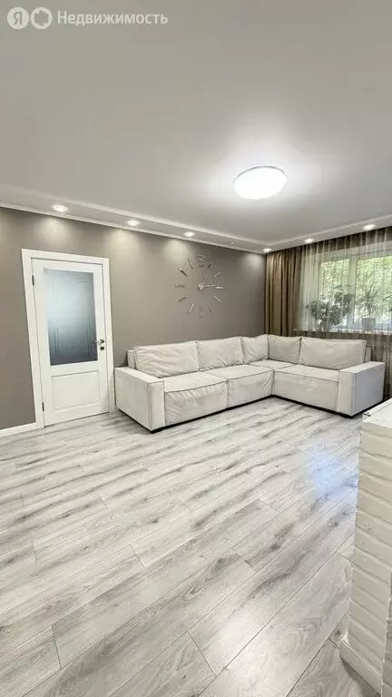3-комнатная квартира: Иркутск, улица Пискунова, 104 (65.4 м) - Фото 1