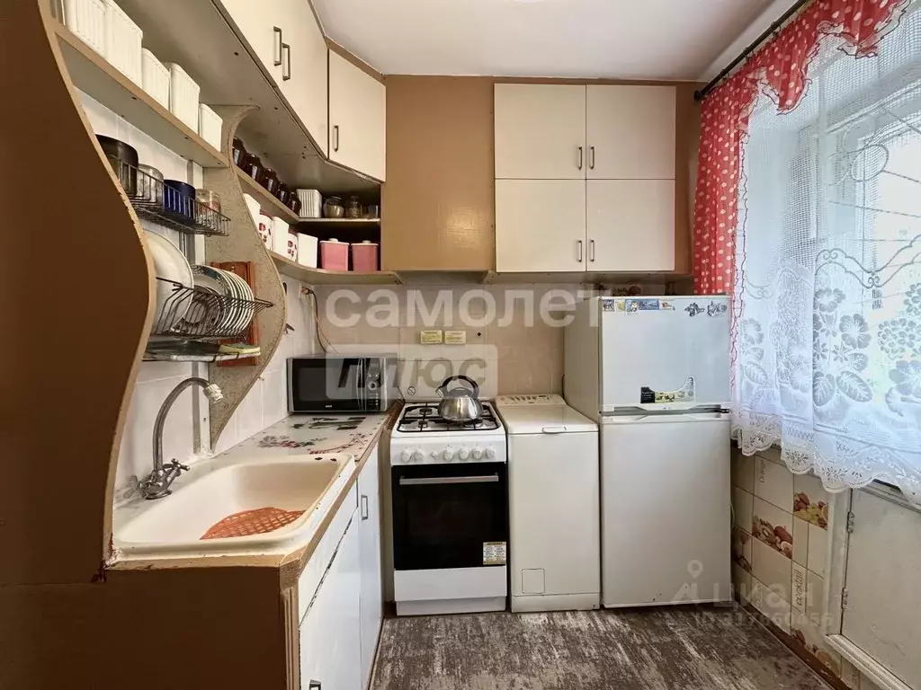 2-к кв. Омская область, Омск Привокзальный мкр, ул. Карбышева, 3А ... - Фото 0