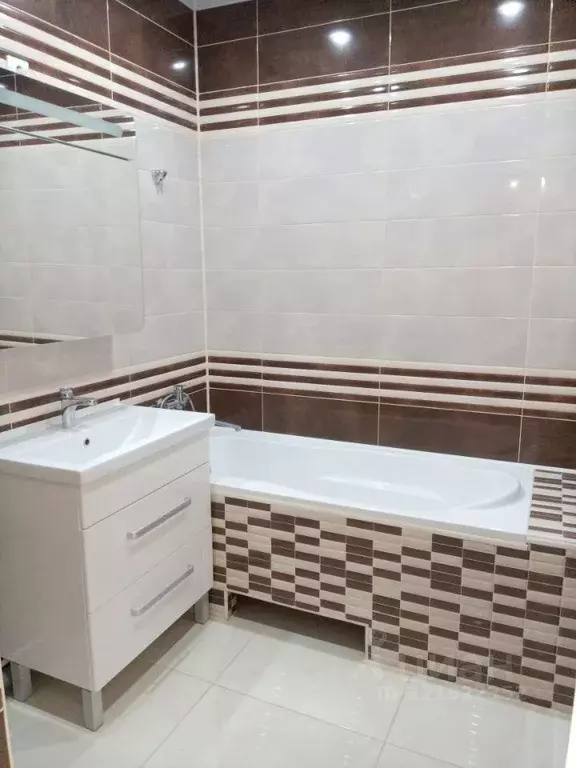 2-к кв. Ростовская область, Ростов-на-Дону Вятская ул. (74.0 м) - Фото 2