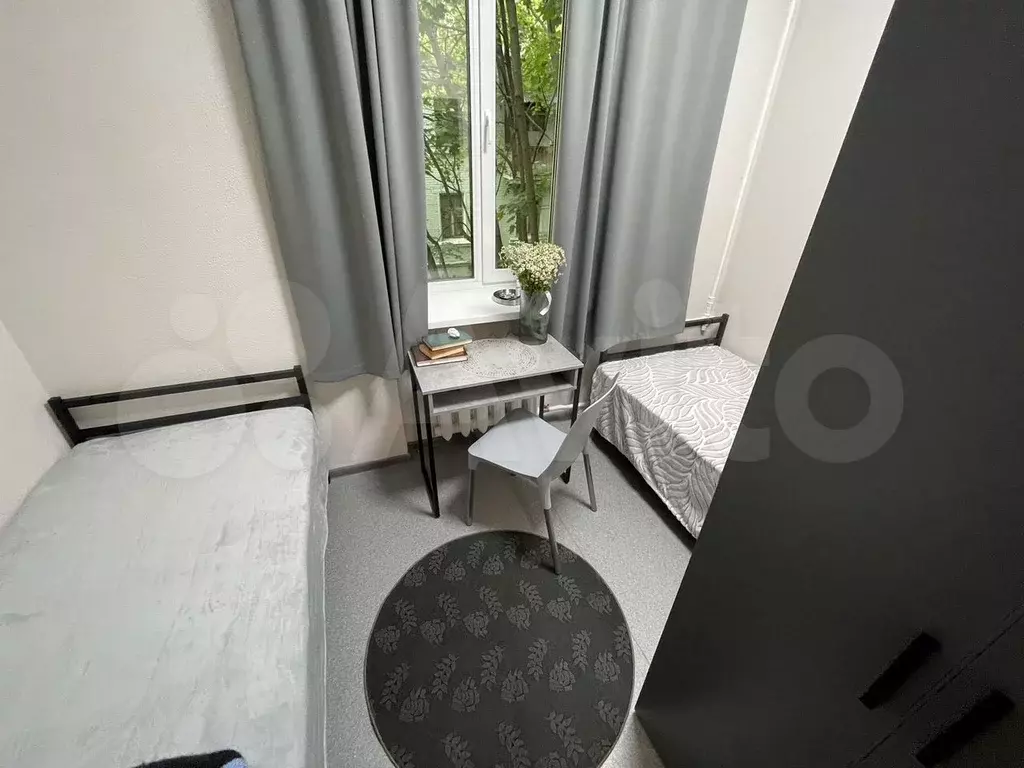 Комната 11 м в 3-к., 2/2 эт. - Фото 1