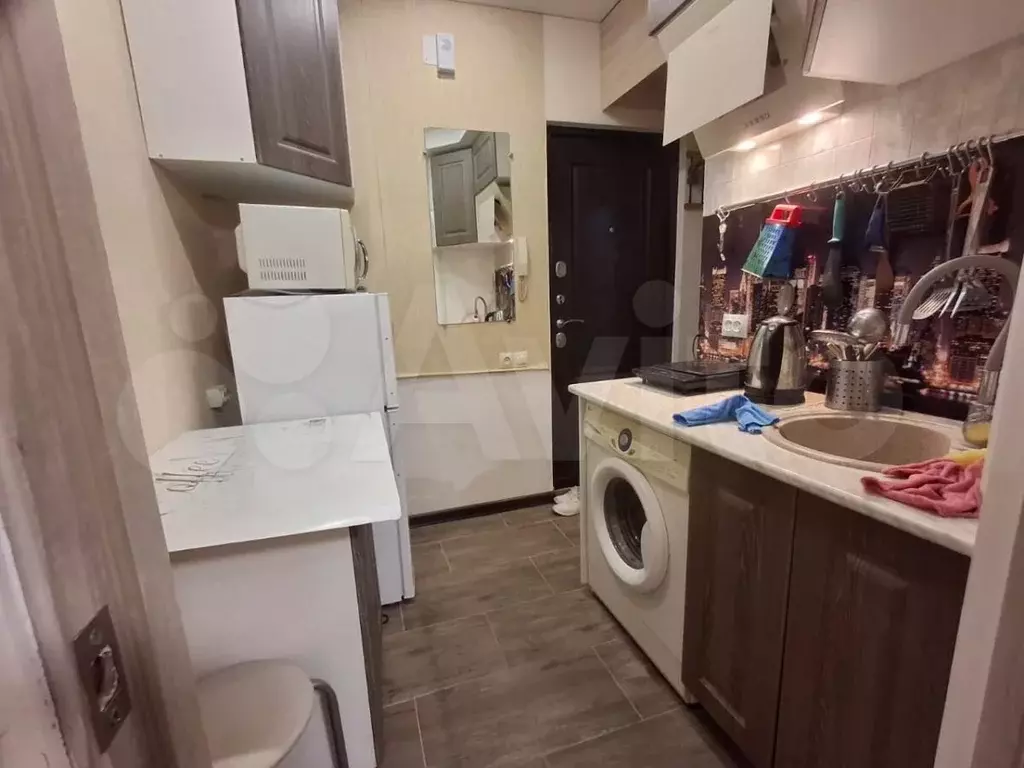 1-к. квартира, 18 м, 1/9 эт. - Фото 0