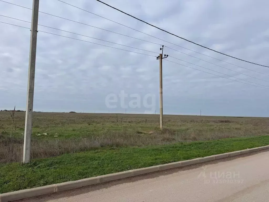 Участок в Крым, Сакский район, с. Суворовское  (6.0 сот.) - Фото 1