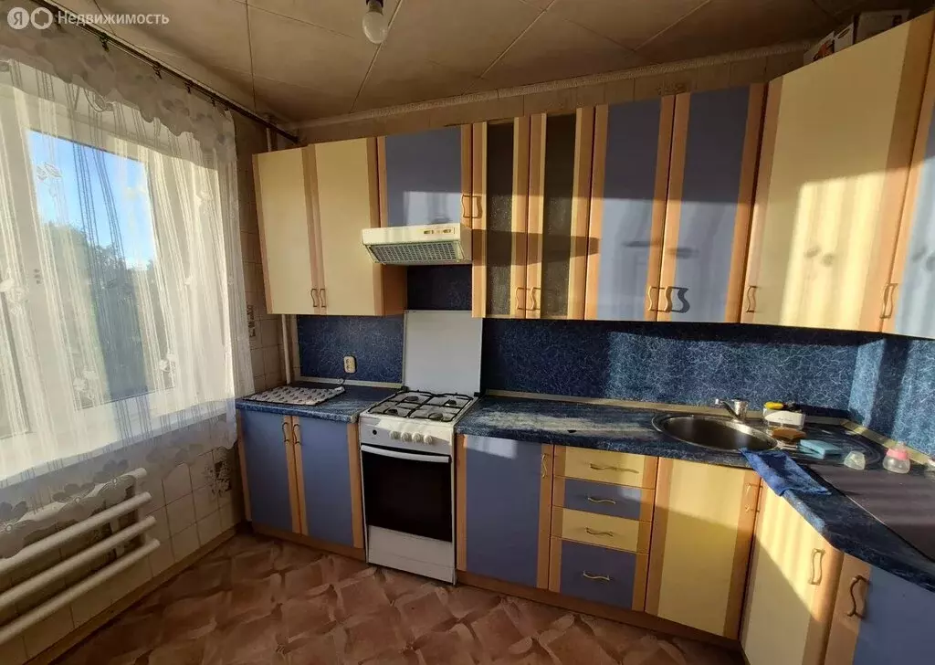 3-комнатная квартира: Кстово, проспект Победы, 5 (64.7 м) - Фото 1