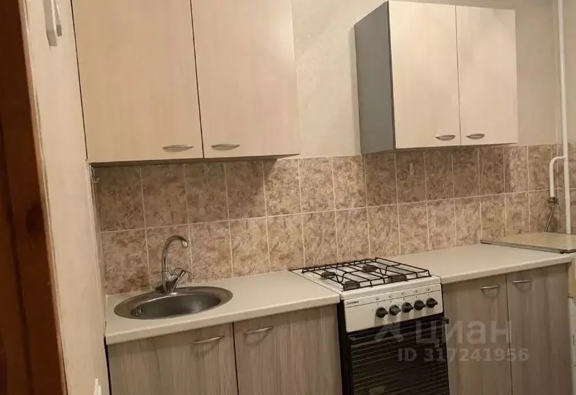 1-к кв. Саратовская область, Энгельс Одесская ул., 83 (33.0 м) - Фото 1