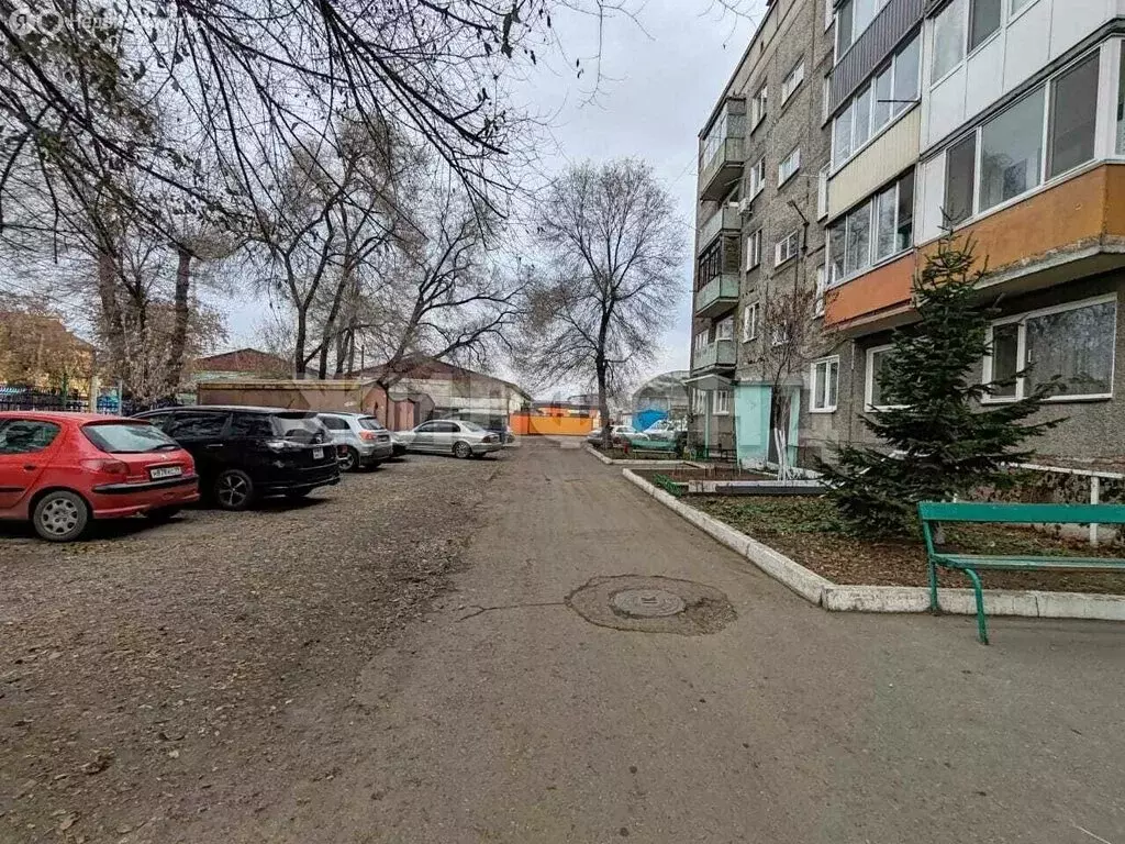 3-комнатная квартира: Абакан, улица Тараса Шевченко, 58 (60.8 м) - Фото 1