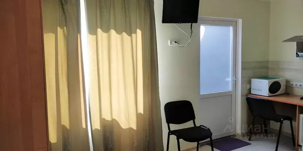 1-к кв. Крым, Саки ул. Трудовая, 4Б (20.0 м) - Фото 1