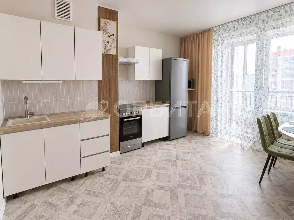 3-к кв. Тюменская область, Тюмень ул. Николая Никитина, 2 (69.5 м) - Фото 1