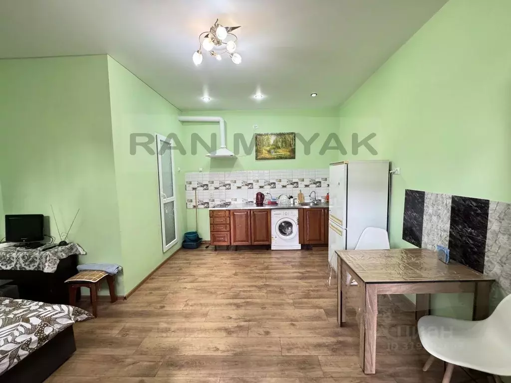 2-к кв. Адыгея, Майкоп ул. Ленина, 45 (52.0 м) - Фото 0