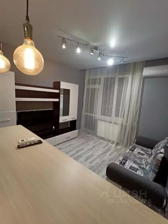 Студия Ростовская область, Батайск ул. Максима Горького, 144 (25.0 м) - Фото 1