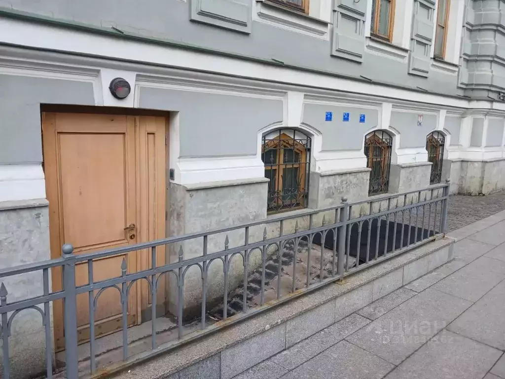 Помещение свободного назначения в Санкт-Петербург Конногвардейский ... - Фото 0