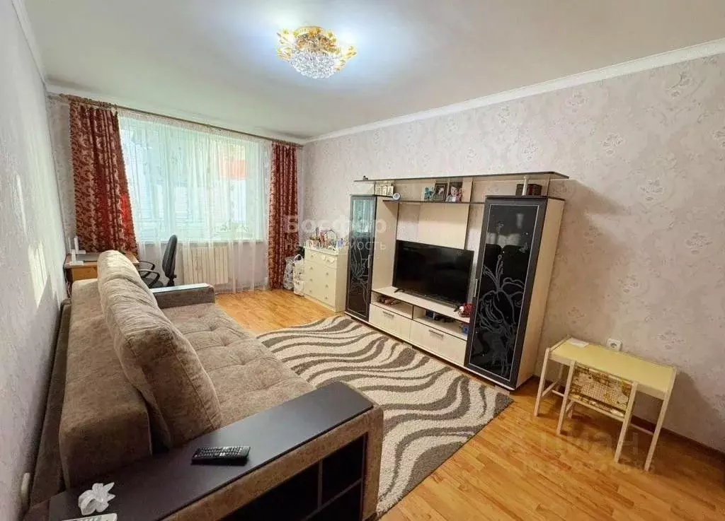 2-к кв. Крым, Феодосия ул. Куйбышева, 57 (54.0 м) - Фото 1