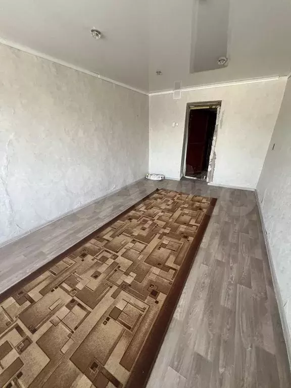 Комната 18,3 м в 4-к., 2/5 эт. - Фото 0