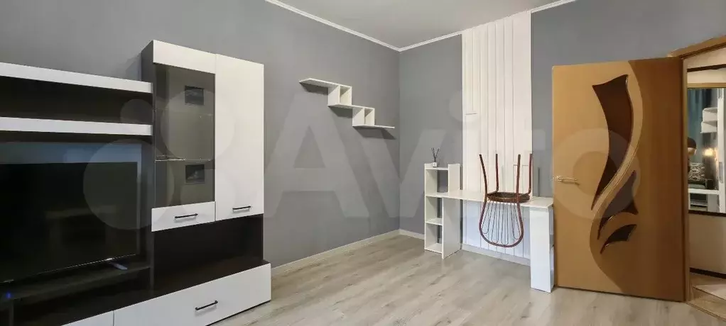 1-к. квартира, 42 м, 5/15 эт. - Фото 1