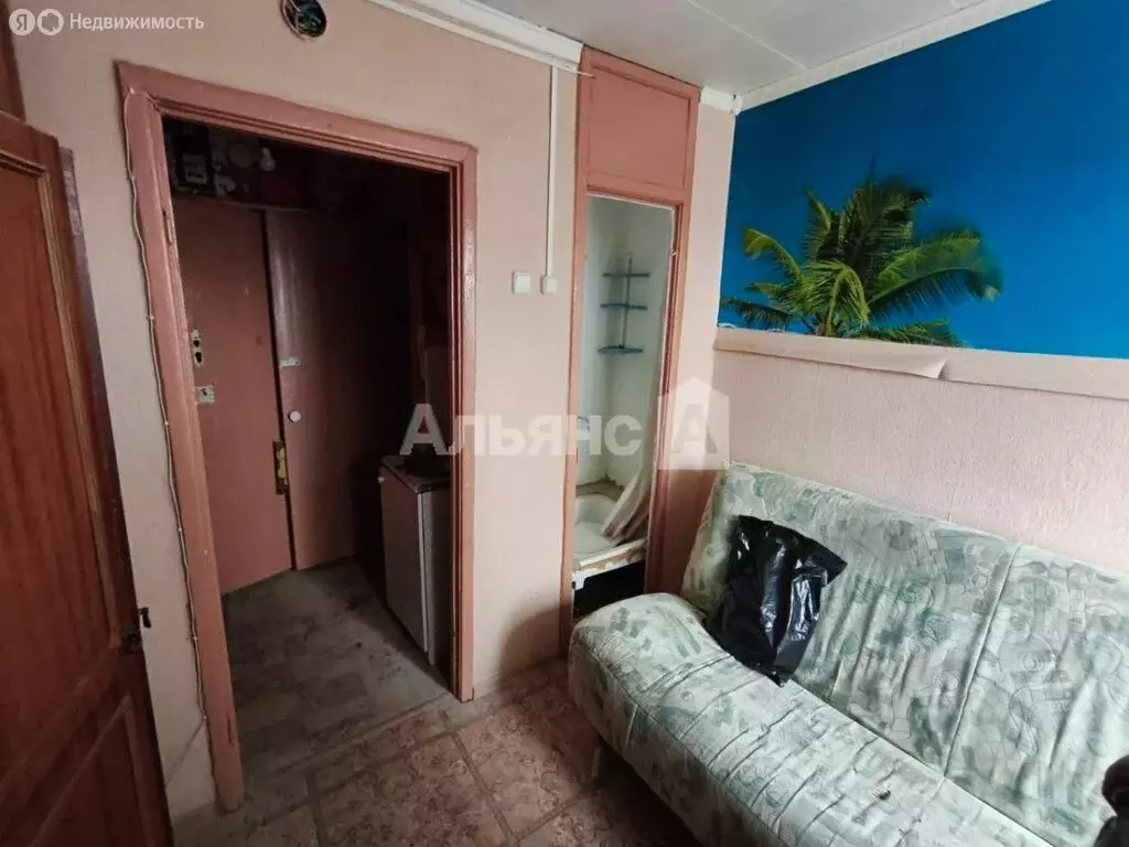 1-комнатная квартира: Волгодонск, улица 50 лет СССР, 6 (12.1 м) - Фото 1