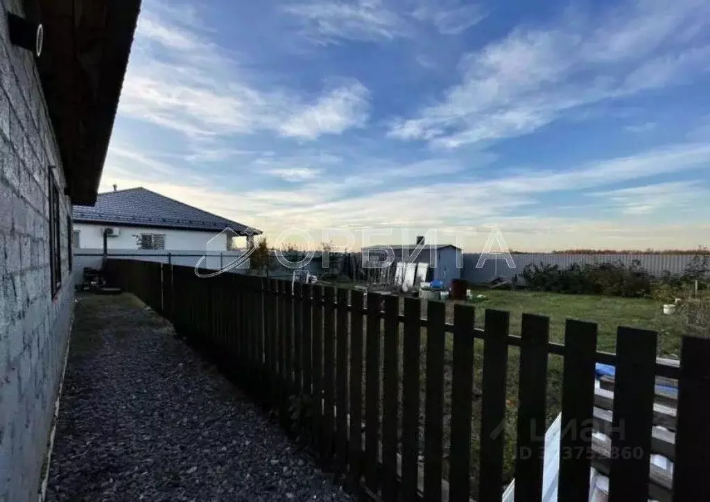 Дом в Тюменская область, Тюменский муниципальный округ, с. Ембаево ул. ... - Фото 2