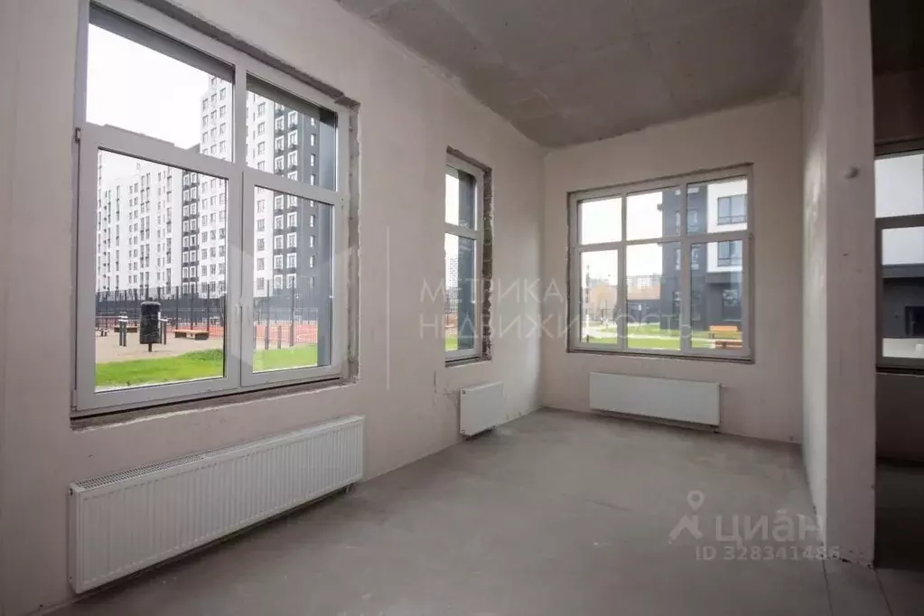 Помещение свободного назначения в Тюменская область, Тюмень ул. ... - Фото 1