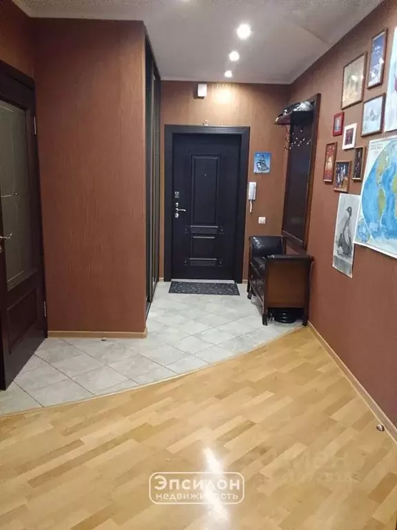 3-к кв. Курская область, Курск ул. Карла Либкнехта, 18 (82.0 м) - Фото 0