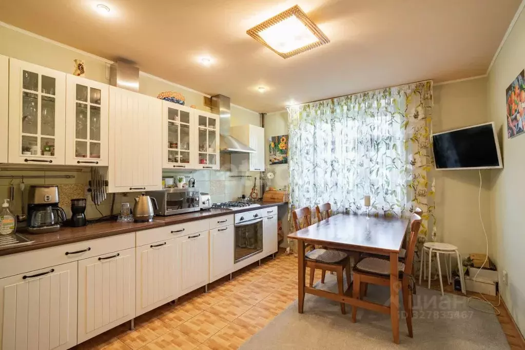 2-к кв. Татарстан, Казань ул. Тимирязева, 1А (62.3 м) - Фото 1