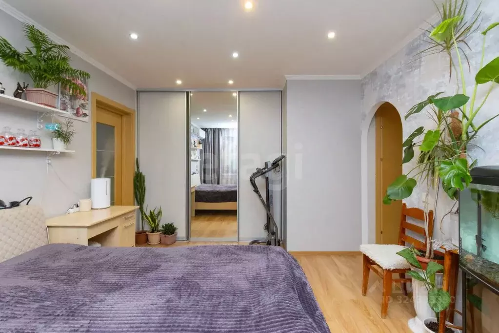 2-к кв. Тюменская область, Тюмень Микрорайон мыс, ул. Малиновского, ... - Фото 1