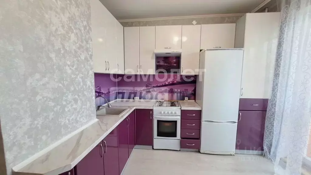 3-к кв. Курская область, Курск просп. Победы, 18 (76.5 м) - Фото 1