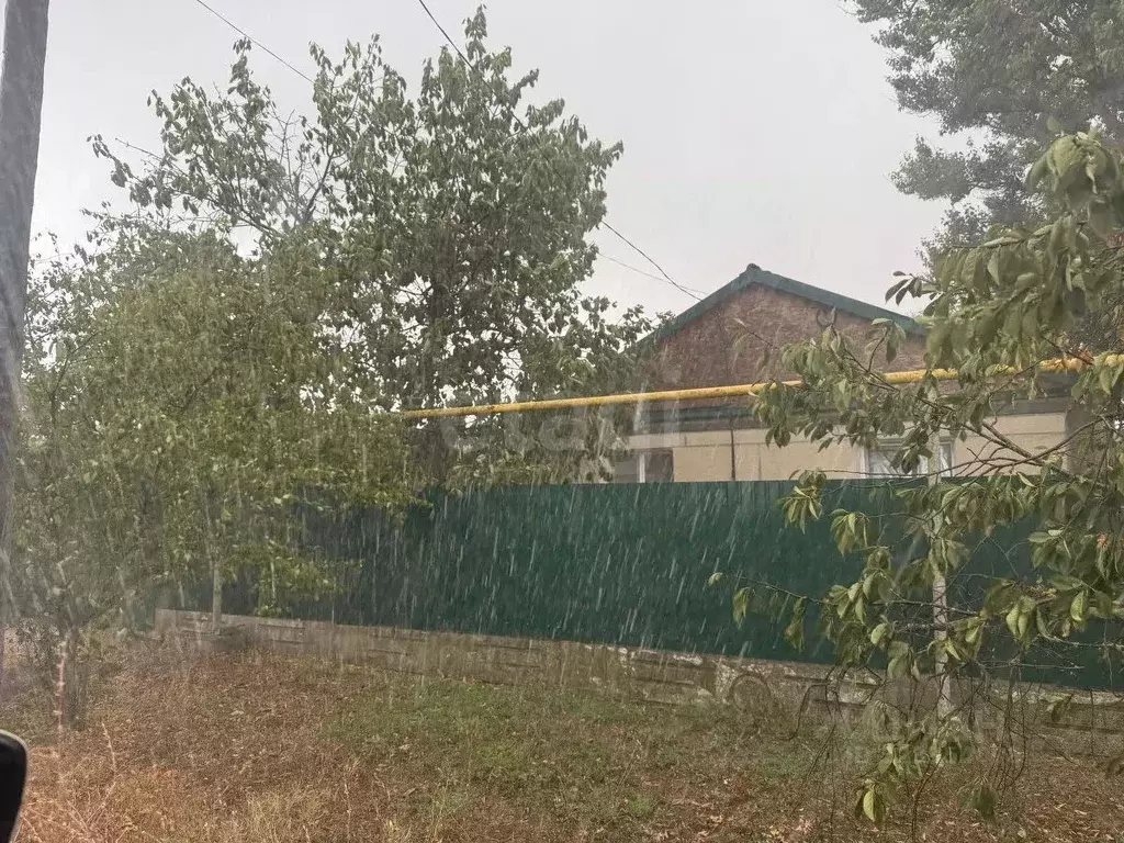 Дом в Крым, Ленинский район, с. Ильичево ул. Чернышевского, 31 (50 м) - Фото 1