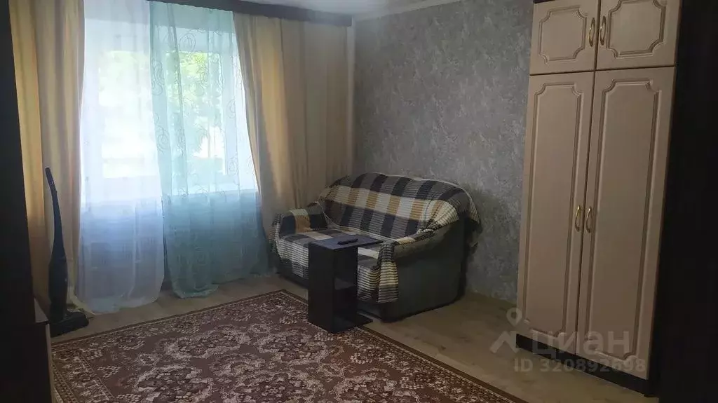 1-к кв. Ярославская область, Рыбинск Карякинская ул., 78 (37.0 м) - Фото 1