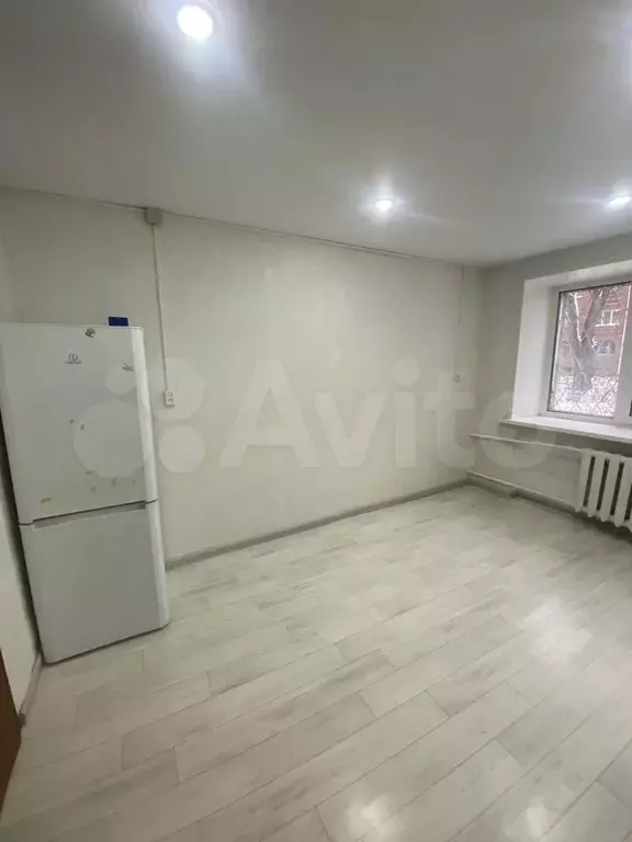 Комната 12 м в 4-к., 1/5 эт. - Фото 0