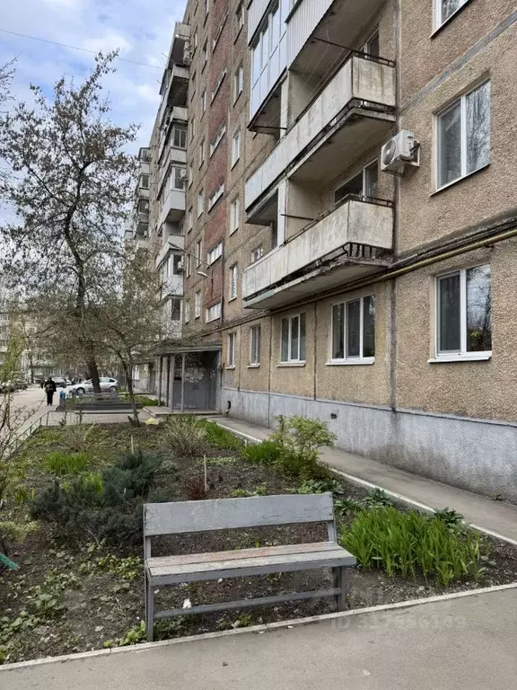 3-к кв. Саратовская область, Саратов ул. Имени А.П. Шехурдина, 28 ... - Фото 0