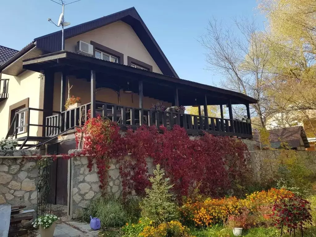 Дом в Самарская область, Самара База отдыха Бережок тер., 5 (250 м) - Фото 1