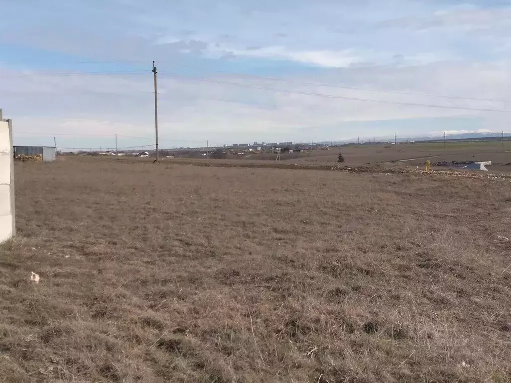 Участок в Крым, Симферопольский район, Чистенское с/пос, с. Камышинка  ... - Фото 1