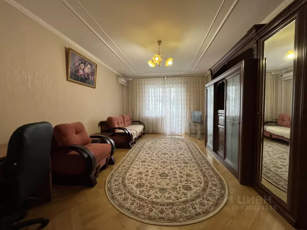3-к кв. Белгородская область, Белгород ул. Белгородского полка, 67 ... - Фото 1