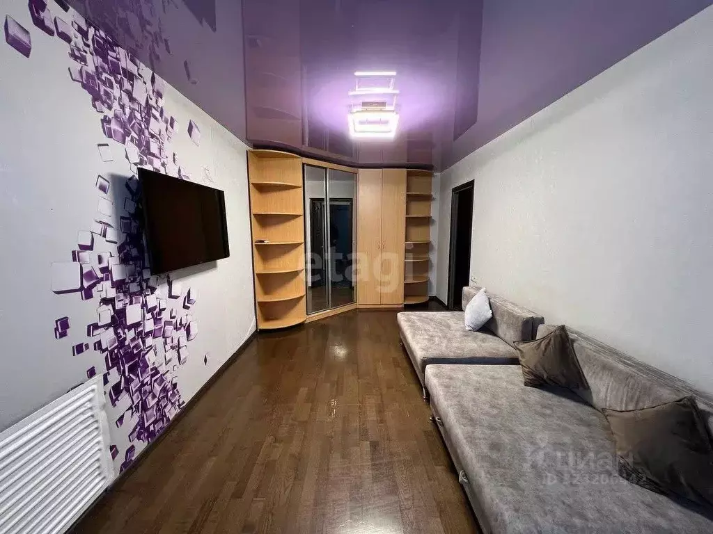 2-к кв. Ямало-Ненецкий АО, Новый Уренгой Восточный мкр, 4/6 (53.6 м) - Фото 2