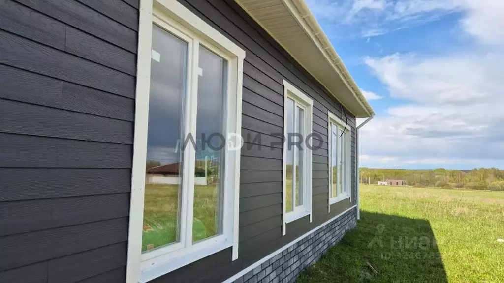 Дом в Ярославская область, Тутаевский муниципальный округ, д. Белавино ... - Фото 1