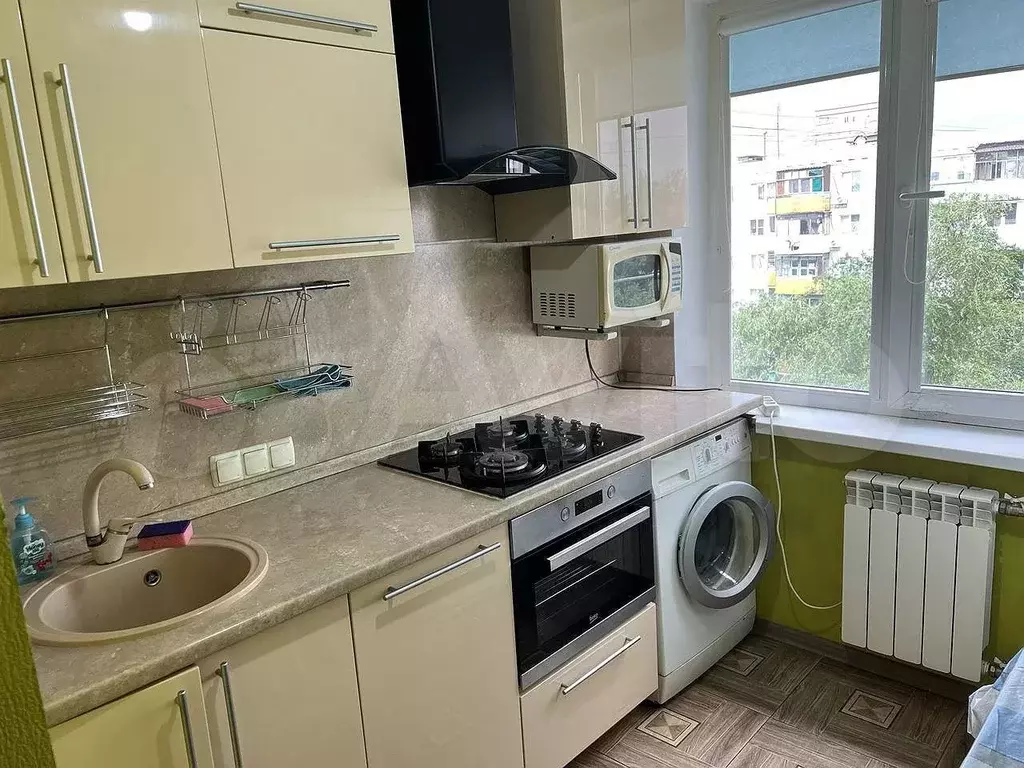 1-к. квартира, 30 м, 9/9 эт. - Фото 0