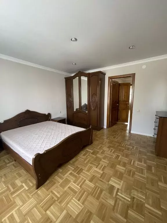 2-к кв. Башкортостан, Уфа ул. Карла Маркса, 64 (65.0 м) - Фото 1