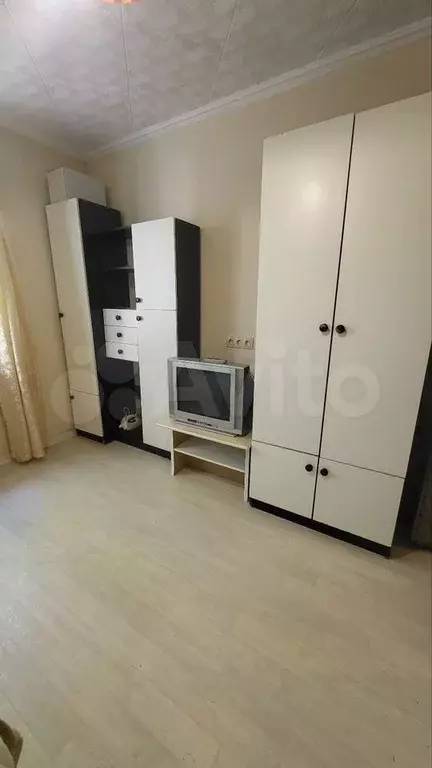 Комната 12 м в 4-к., 4/9 эт. - Фото 0