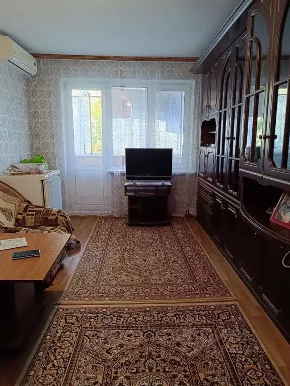 2-к кв. Оренбургская область, Орск Орский просп., 9А (47.4 м) - Фото 0