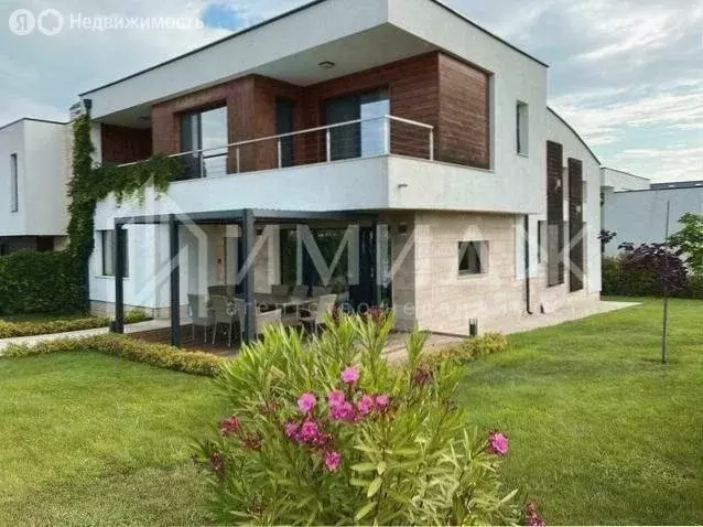 Дом в Адлер, улица Чкалова, 9/1 (244 м) - Фото 0